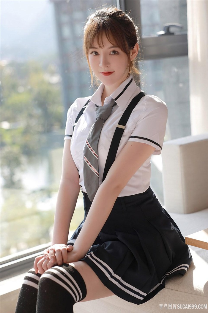 刷子刷女生子脚底心羽毛古代