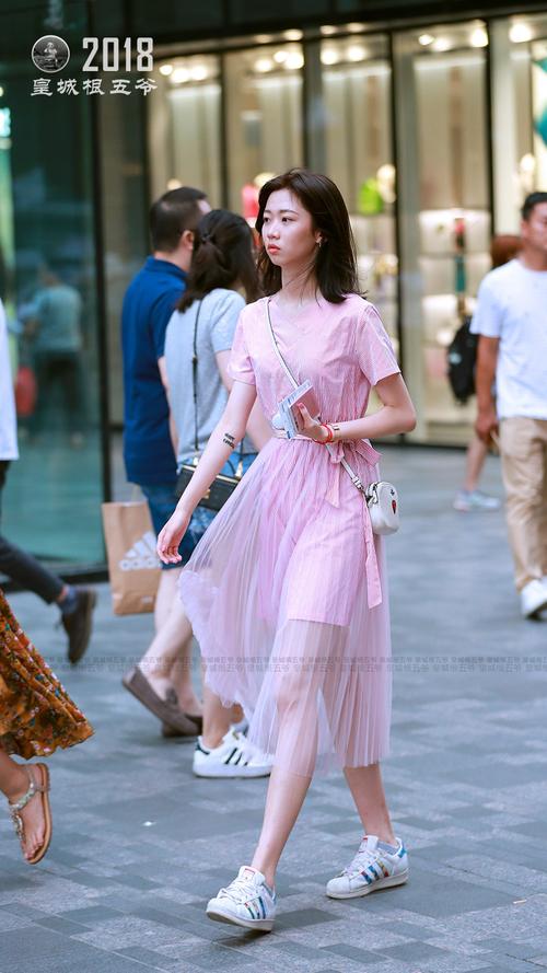 女人光屁股网站