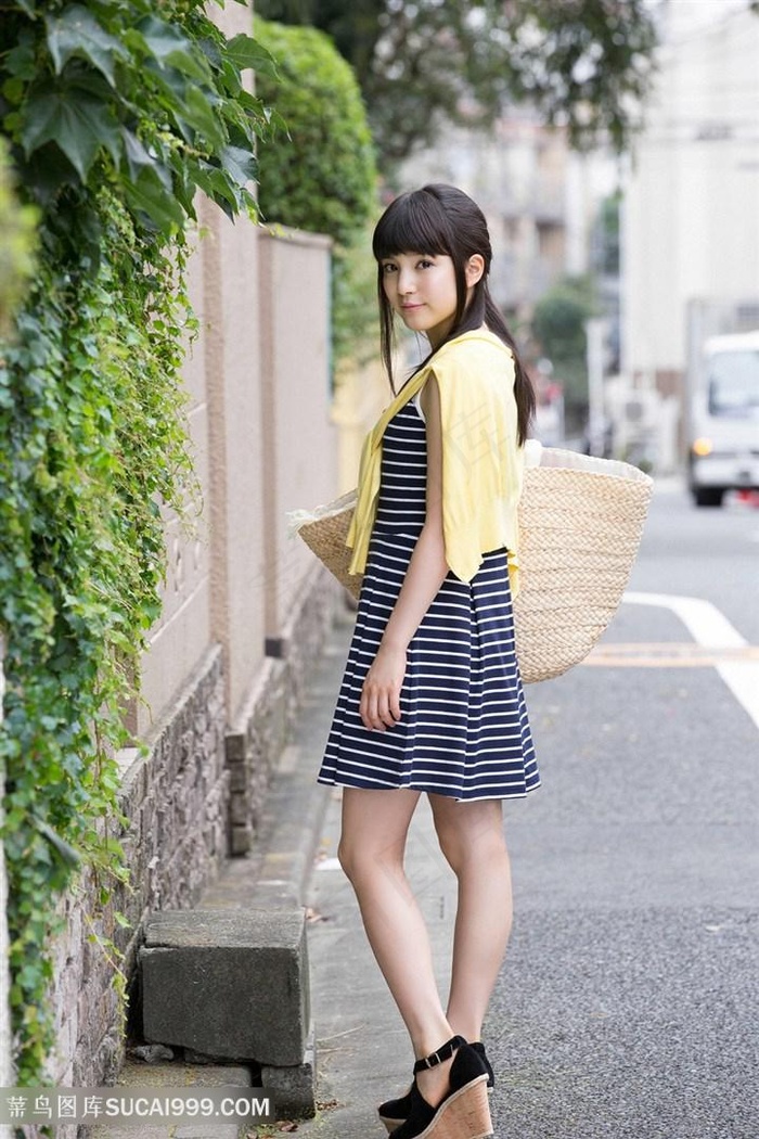 明星爽到高潮漏水大喷视频