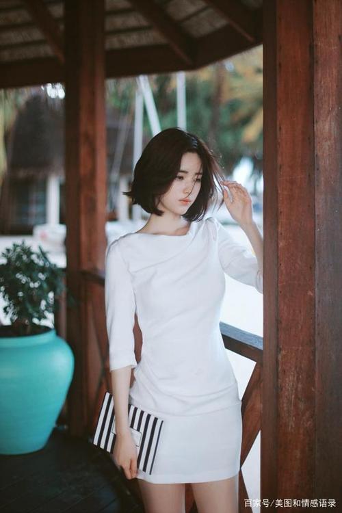 亚洲AV无码日出白浆