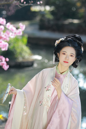 久久99国产精品二区护士