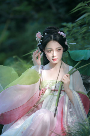 人妖航空公司雅琪燕燕