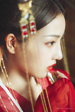 狙击手白乌鸦电影