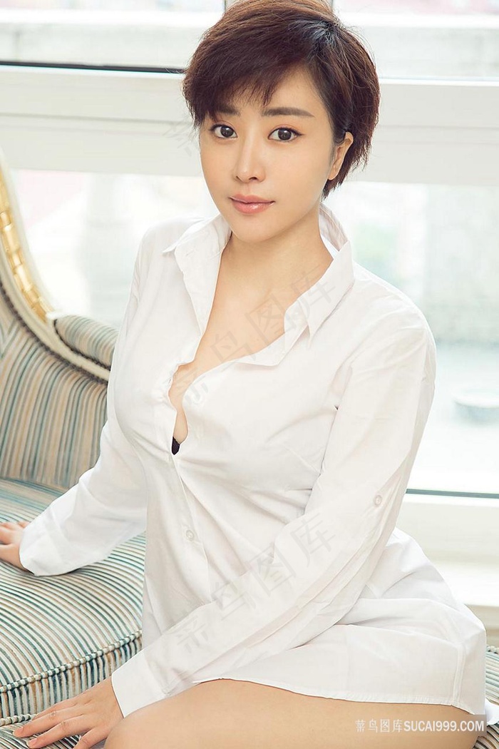 翁公和晓雯在厨房猛进猛出