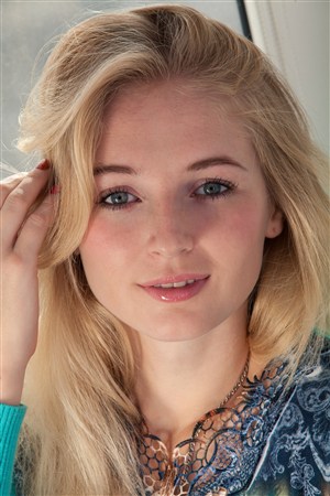 寂寞少妇让水电工爽了视频