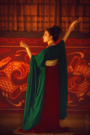 欧美精品亚洲观看