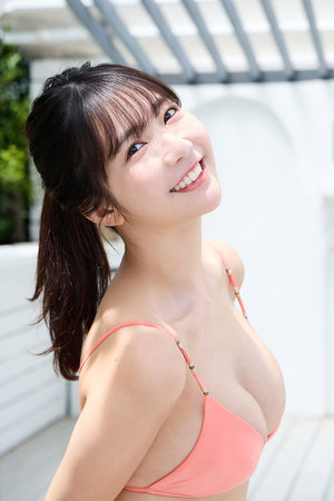 年轻女教师2免费