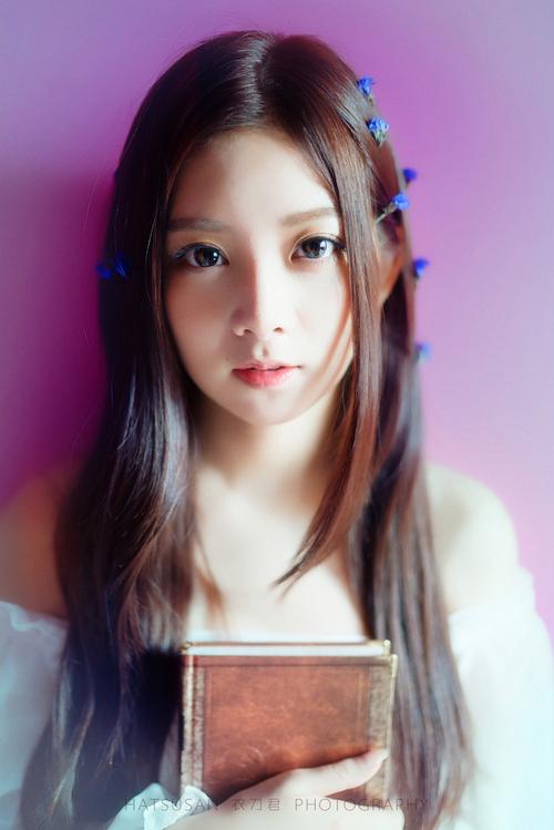 两个人看的电影剧情简介